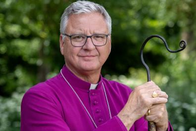 bishop stephen NT.jpg