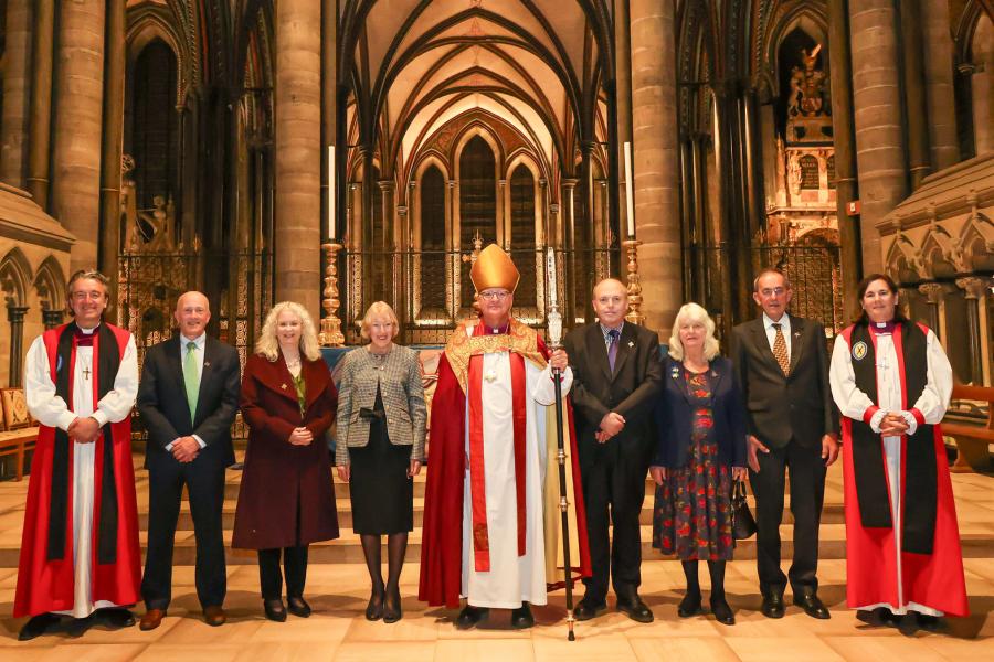 Recipients of the Cross of St Aldhelm at Salisbury Cathedral.jpeg